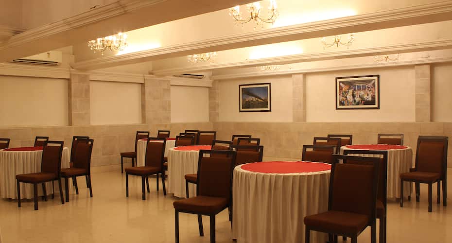 Avion Hotel, Mumbai 5